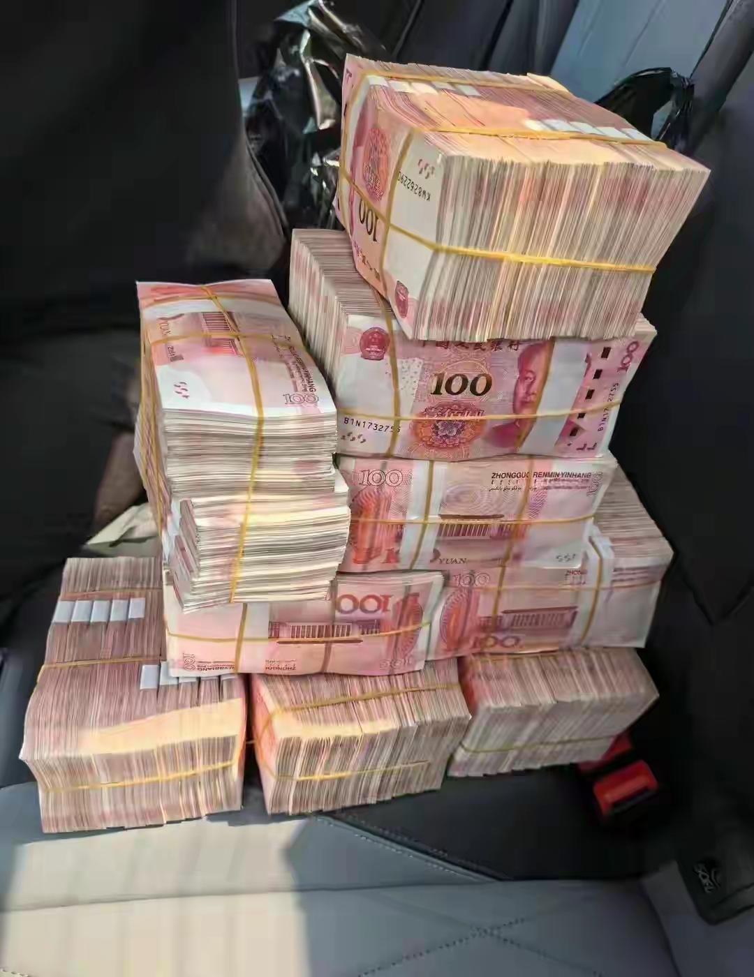 钱能解决忧愁吗？我觉得大部分时候能。成年人的世界里，很多烦恼追根溯源都和钱有关。