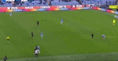 拉齐奥vs那不勒斯 ｜拉齐奥0比2那不勒斯 比赛最后时刻，马佐基和马鲁西奇扭打在