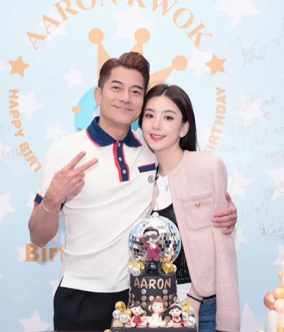 郭富城方媛深夜发文，评论区炸了！

11月26日晚，郭富城方媛这对夫妻突然发文，