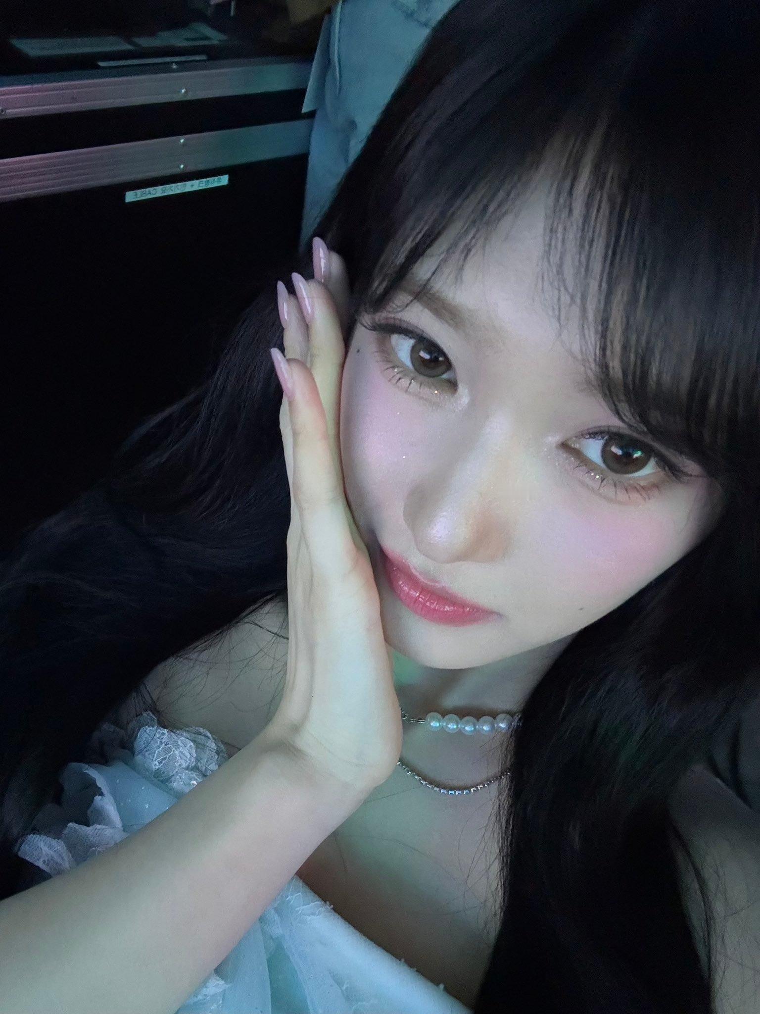 泡泡更新IVE[超话]李瑞 今天的裙子真的很长 整天当公主很辛苦ㄱㅋㄱㅋㄱ ㅋㅋ