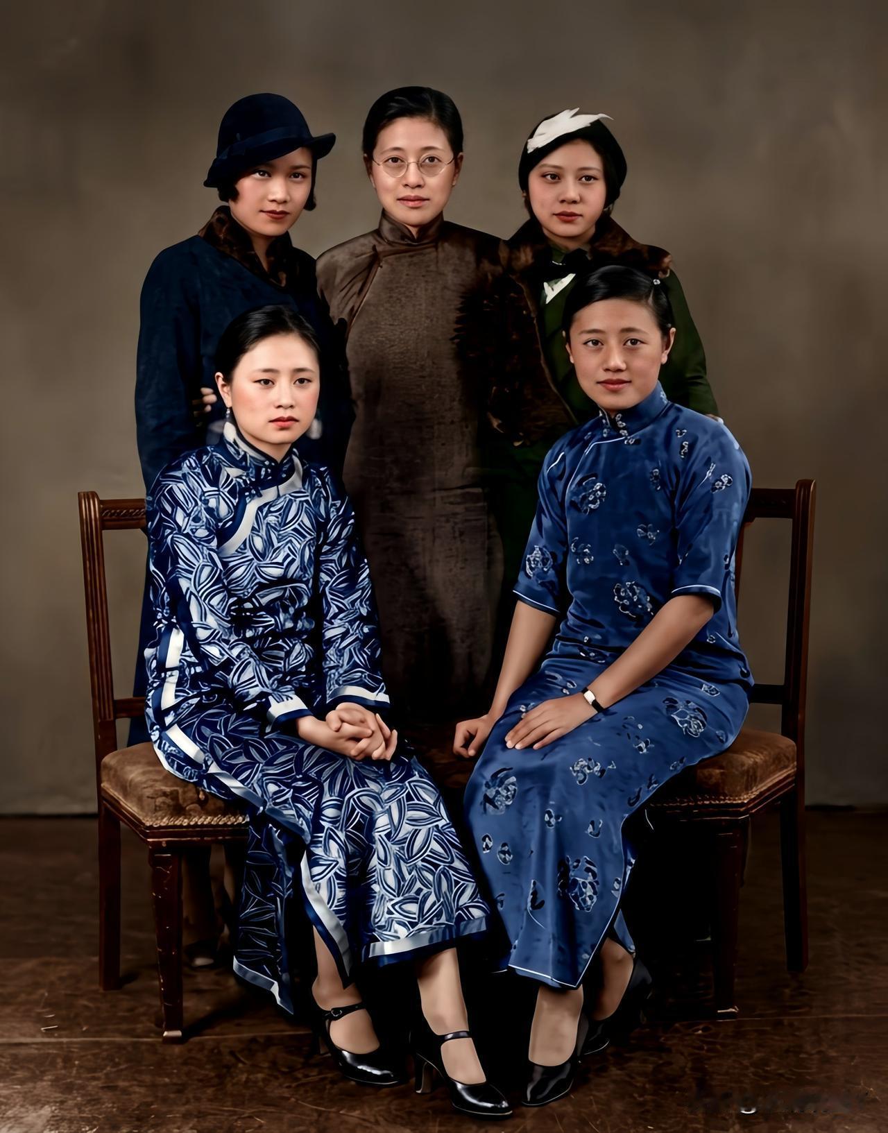 这才是张静江前五个女儿的真实样貌，大家都瞧瞧！这并不是演戏，而是民国时期她们五姐