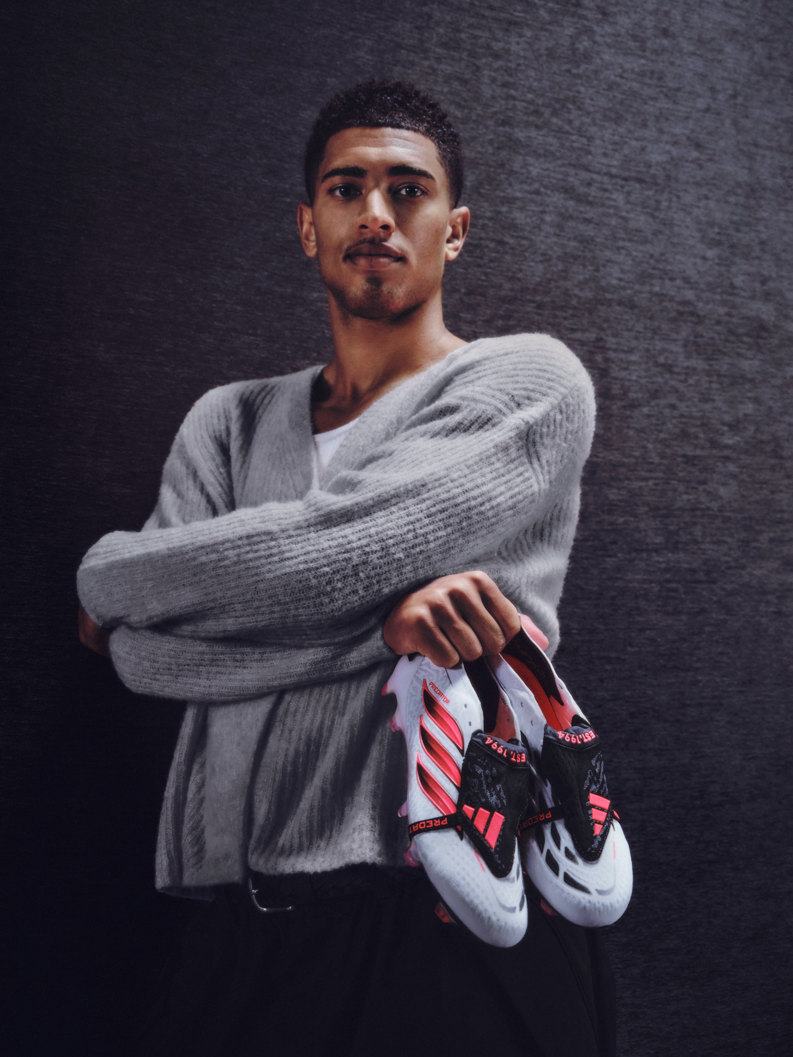 阿迪更新了一张毛衣贝🧣贝林厄姆adidas