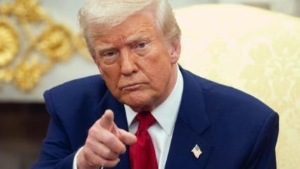 美国在赌，中国也在赌，美国赌中国不敢武力收复台湾，不敢打日本，而中国则在赌美国不