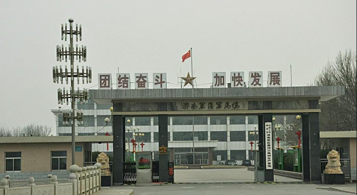 1971年候礼祥前去军区司令部因办事遭哨兵拦截，杨得志知情后特意派人前去迎接
1