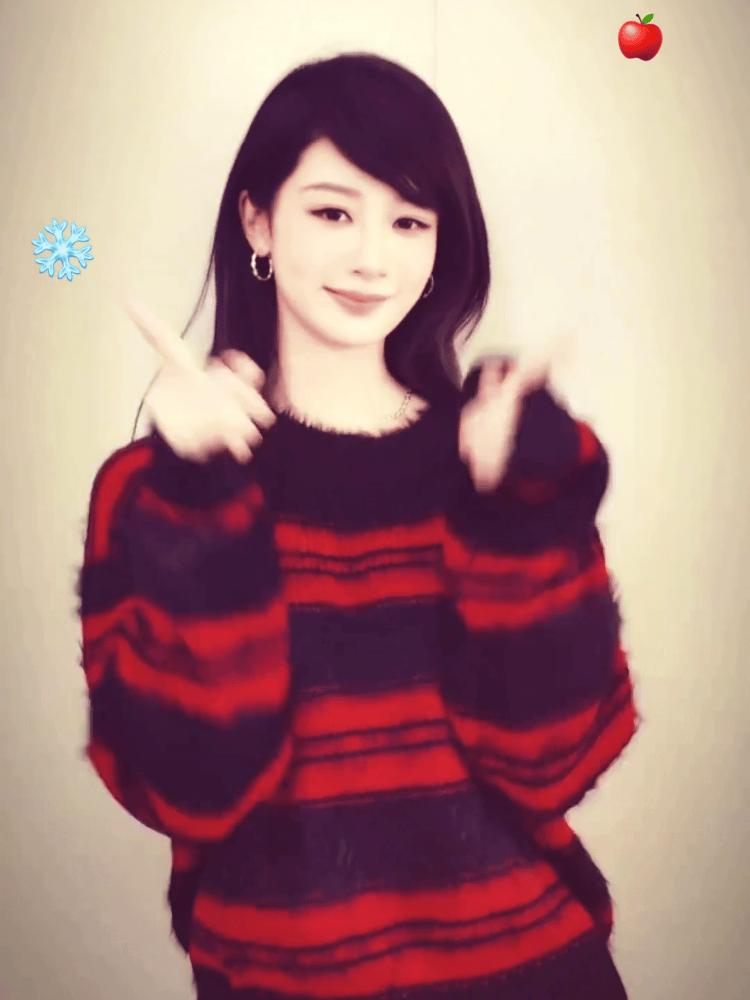 夏雪跳《初雪》，姐紫咋这样萌杨紫cha圣诞手势舞