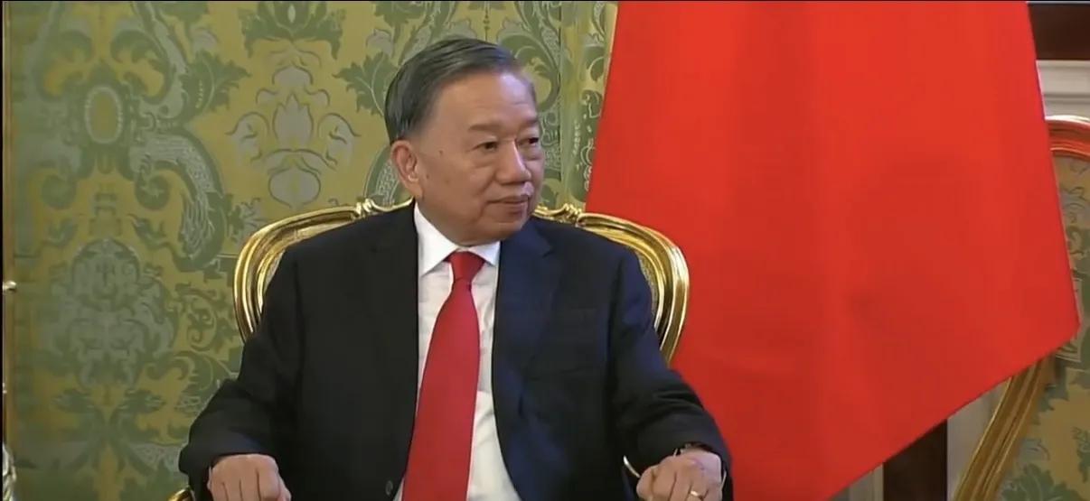 越南的“竹子外交”，看起来游刃有余。印度这边召开金砖峰会，越南老大苏林没有到场，