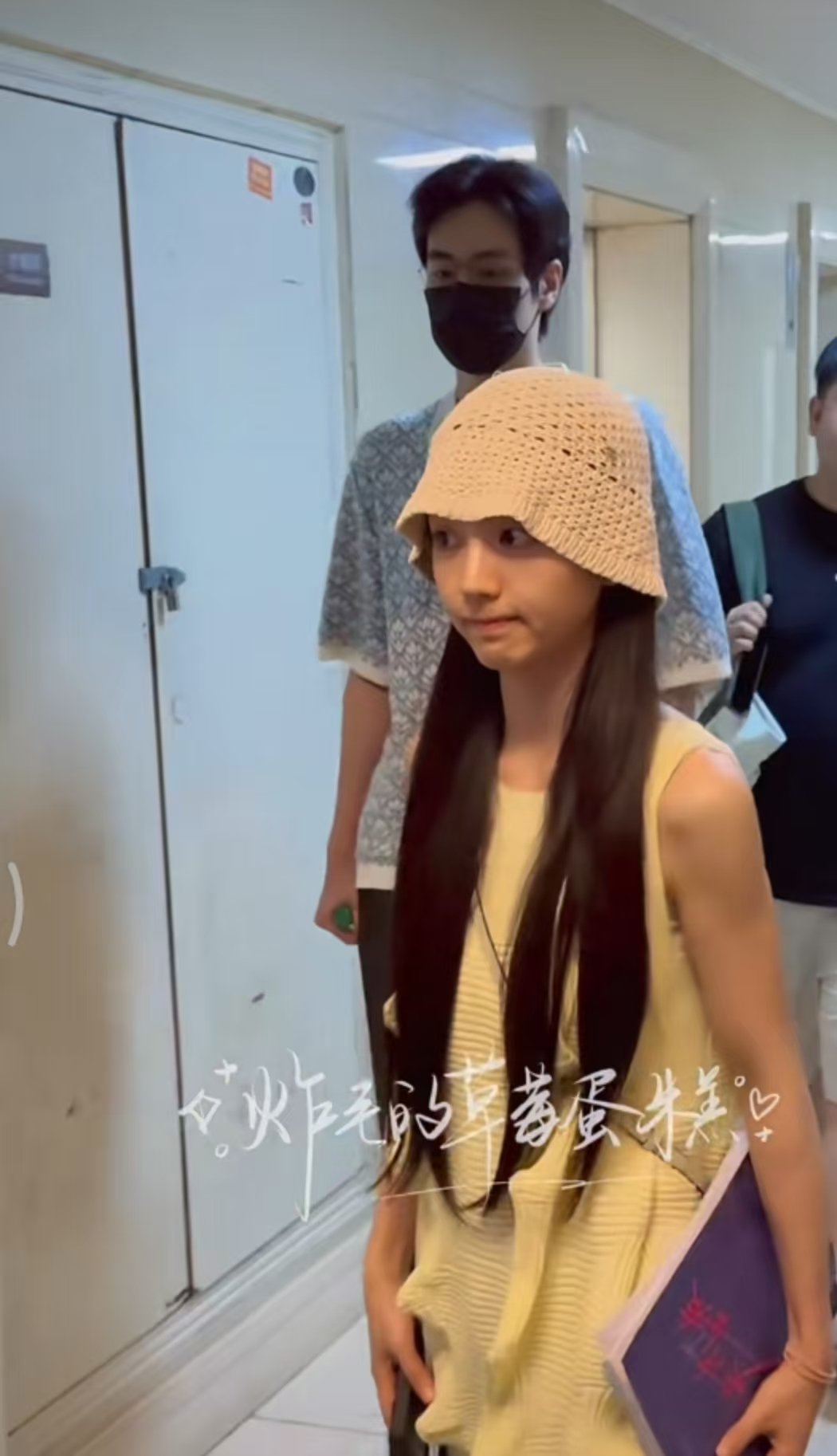 田曦薇胡一天同框田曦薇胡一天同框路透 ！ 田曦薇胡一天同框路透来啦 ​​​