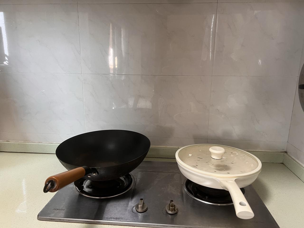 2026年1月26日（腊八节）

1. 早上去了老妈那里，在她附近逛了一下；
