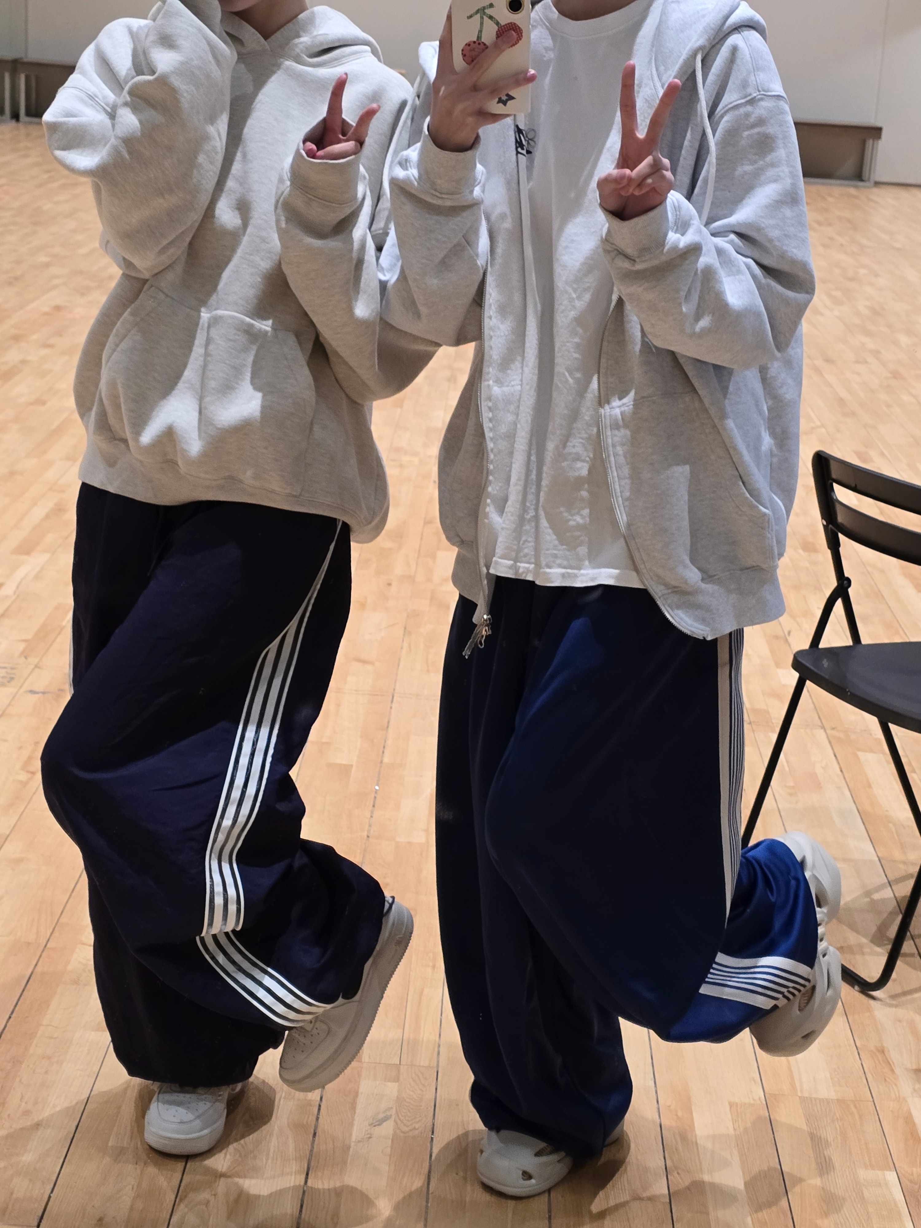 宮脇咲良[超话]   恩採wvs啊 不要学我 @ SAKURA！！ 