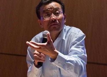 复旦大学教授王德峰再次语出惊人！他说：“我们再次出现了如孙中山当年说的‘一盘散沙