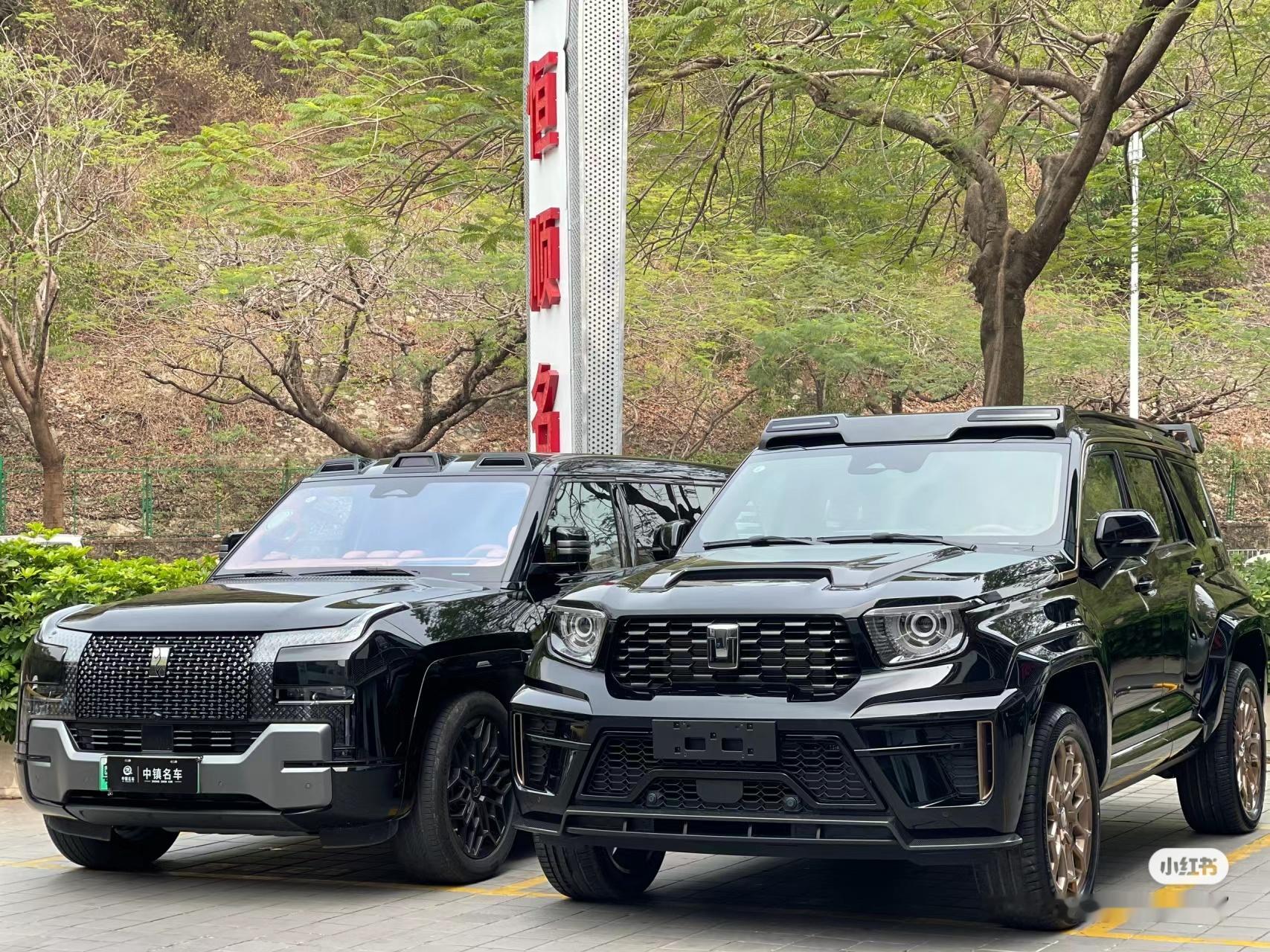 #SUV[超话]#坦克700真的很有奔驰大G巴博斯的味道居然比仰望u8更高大 ​