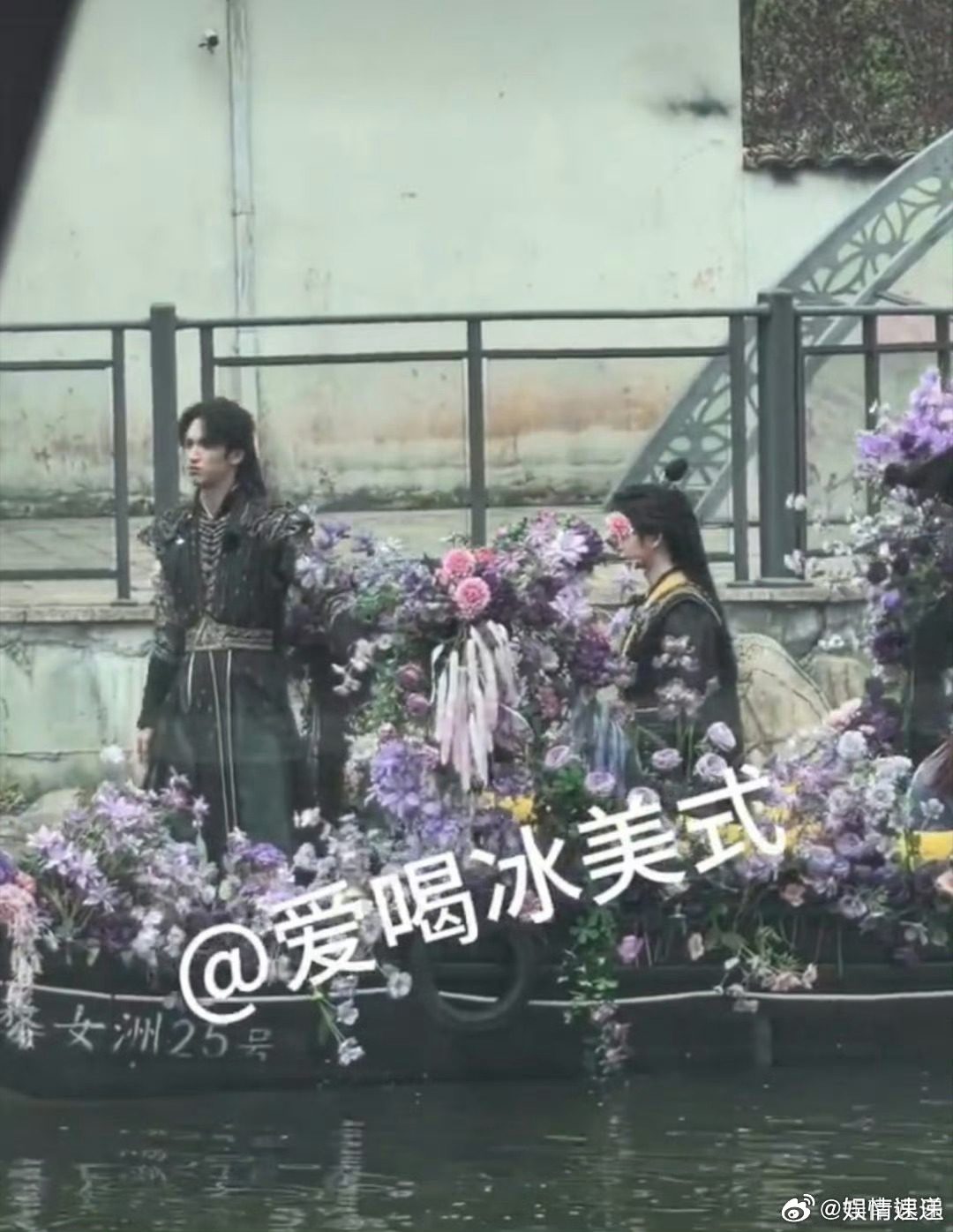 严浩翔贺峻霖花船路透严浩翔贺峻霖同船 真不错 ​​​