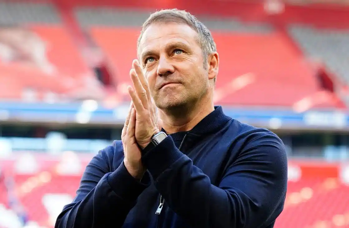 弗里克将响应巴萨注席拉波尔塔的长期期望，提前续约至2028年！原本，弗里克计划本