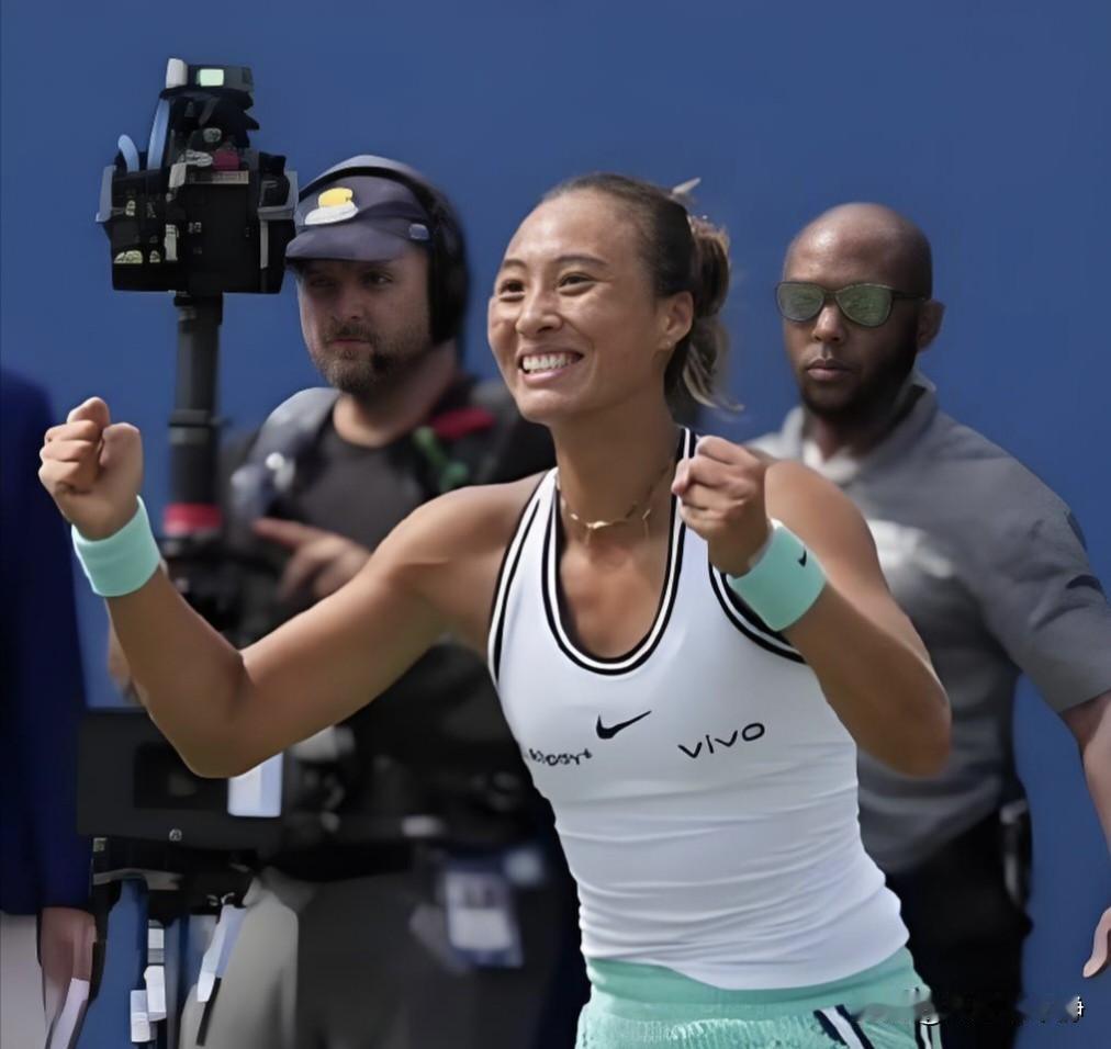 今晚，郑钦文冲击美网8强!CCTV-5直播!
2026美国网球公开赛第四轮，中国