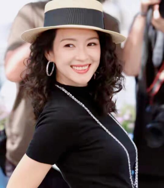 下嫁“浪子”8年，章子怡输得一败涂地？