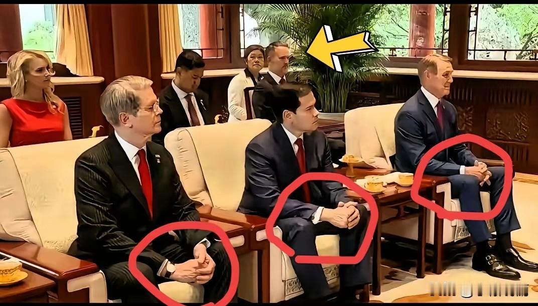 这就是人性，天生崇拜强者，蔑视弱者！美国人不是天生的强者，只不过是两次世界大战后