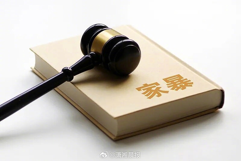 #警方出家暴告诫书后男方仍施暴#【家暴告诫书拦不住拳头，#女子新婚2月遭3次家暴