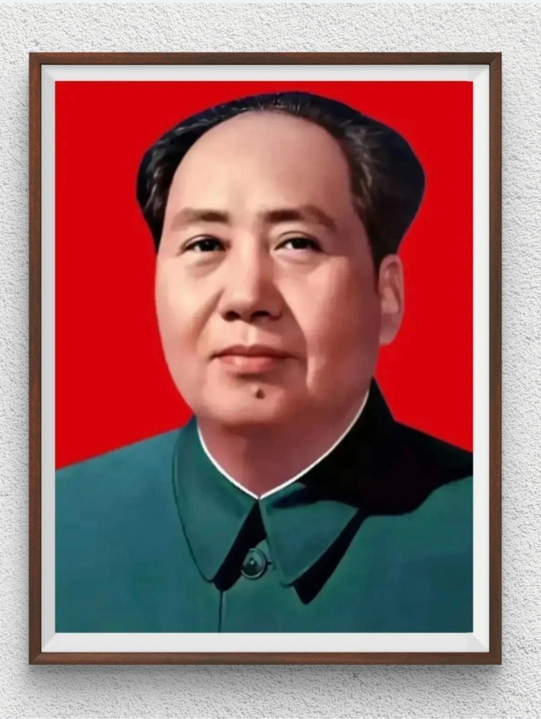 心怀敬仰，铭记功勋。
正气长存，光耀千秋！🙏🇨🇳