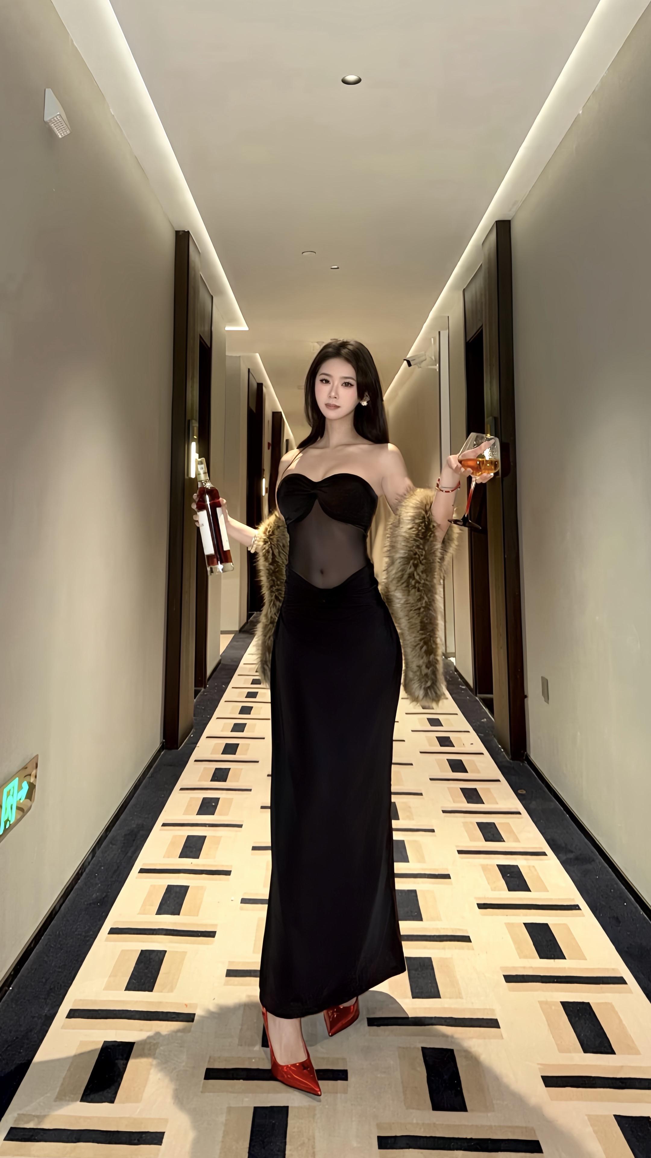 感情有什么好讲的 中国黄金知道吗 买几斤给我