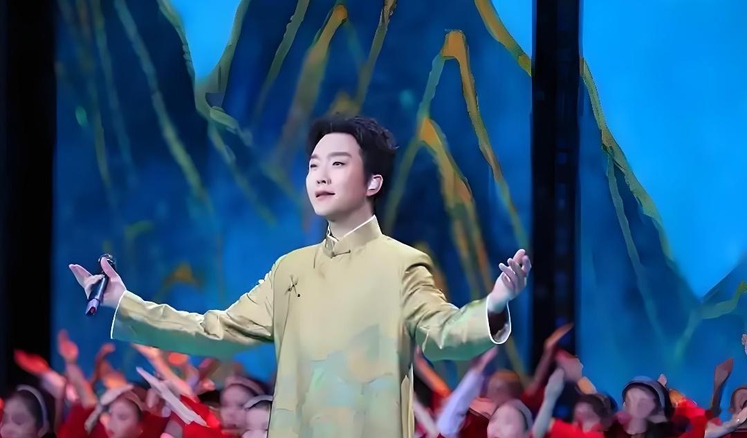 李玉刚新歌太适合五一自驾游了支持李玉刚老师的新歌！五一就快到了，自驾游也可以约起