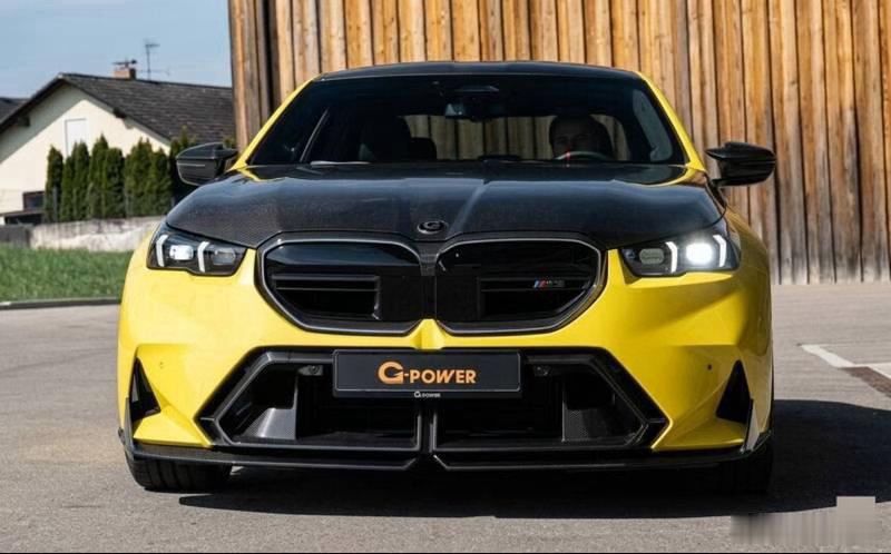 G-Power 推出双涡轮强化版宝马 M5，原厂状态下，现款的宝马 M5 已经可