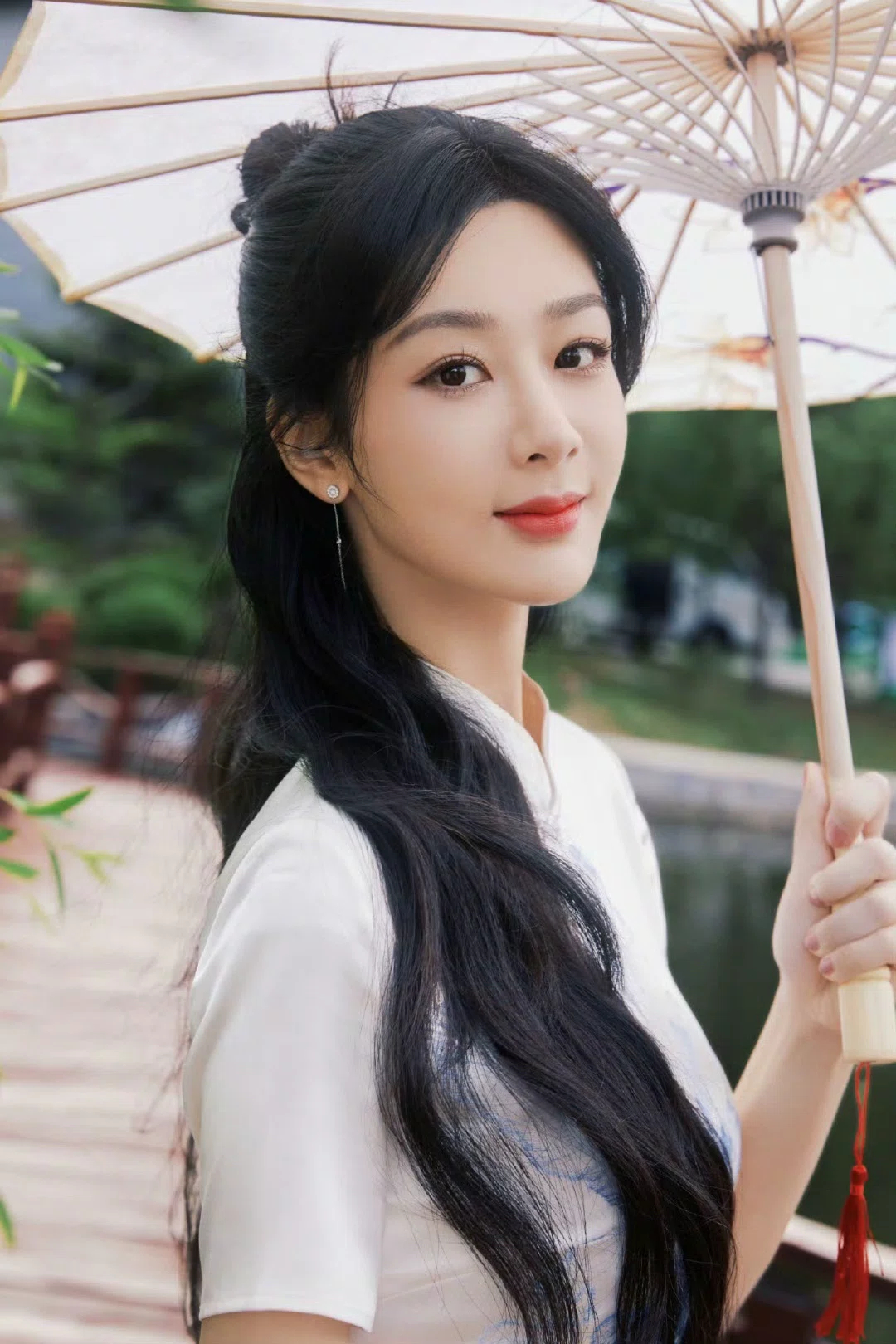 杨紫 yz杨紫董竹君 yz杨紫玉兰花开君再来 “昭昭云端月，此意寄昭昭。”𝒵?