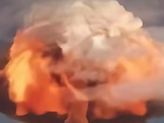 一旦中国使用“核武器”对日本本土实施打击，那么等待中国的将会是来自半数幸存日本公