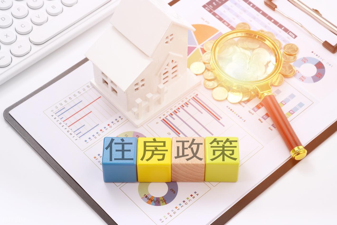 但如果我们拨开数据的表象，深入观察市场的底层逻辑，就会发现：当前的“回暖”更多是