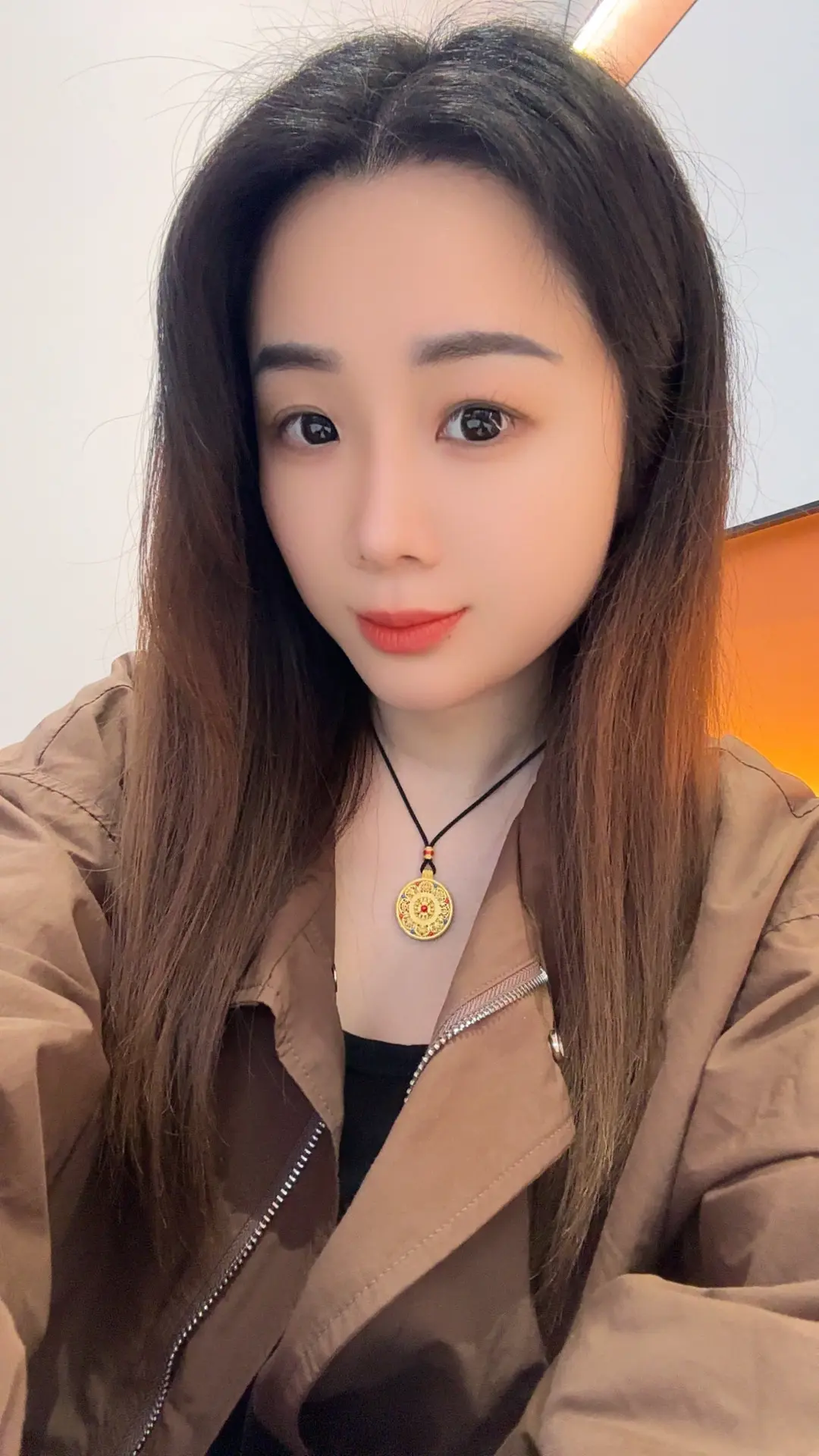 有人哄的人才有资格哭你连哄你的人都没有 你哭有什么用