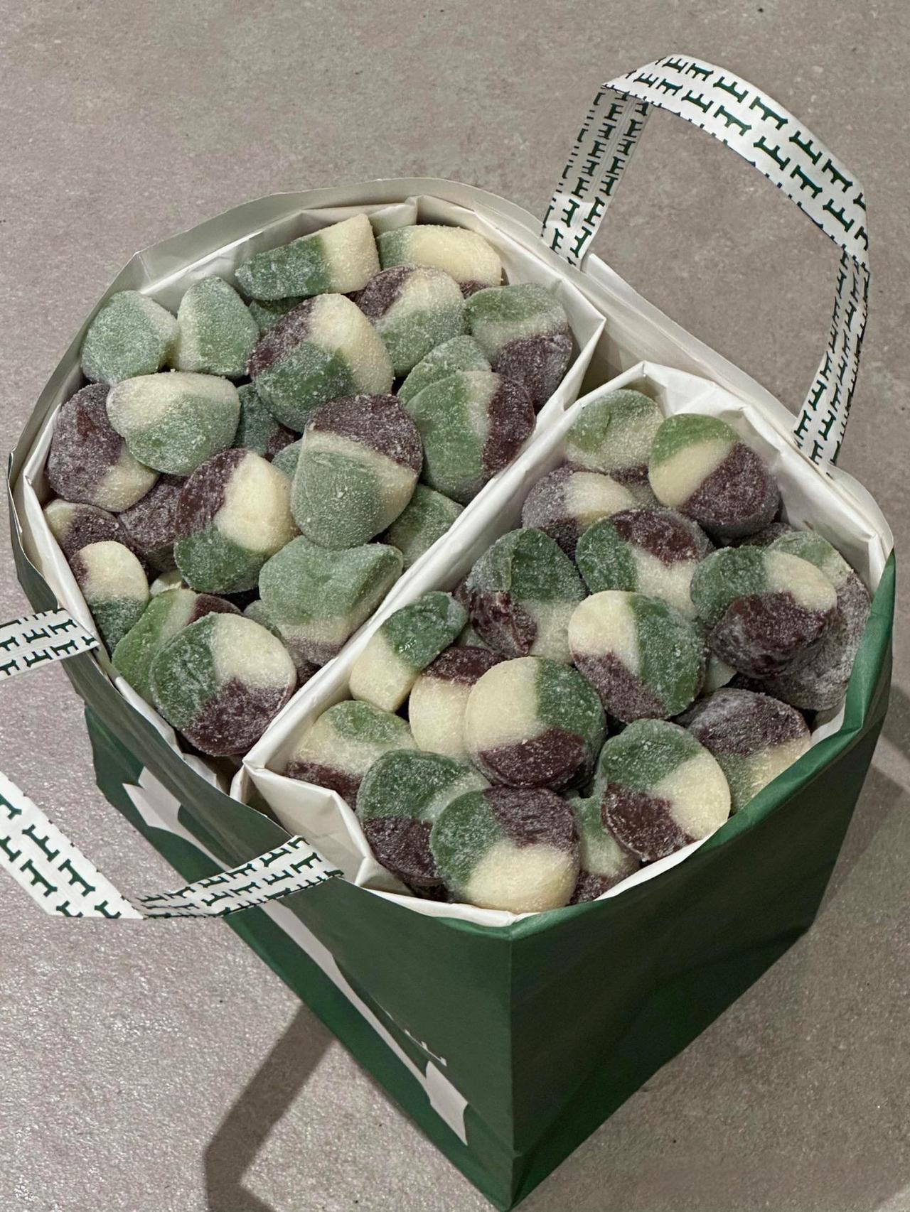 朋友送的这个超级好吃，吃完了哪里可以再买到呢？