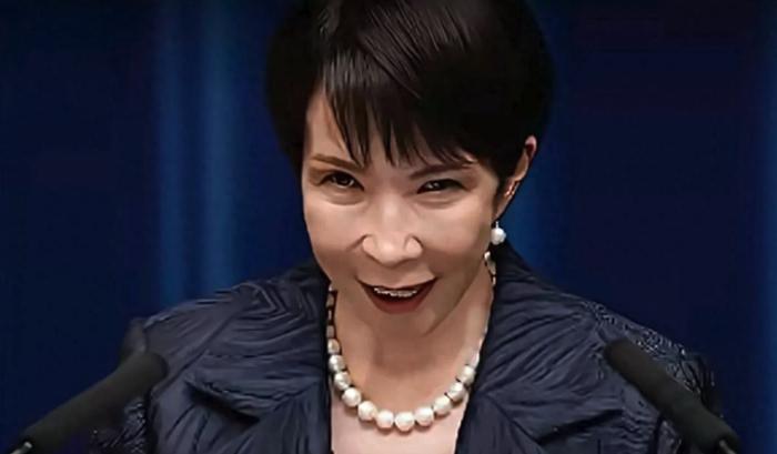 日本政府在观察，中方除了外交抗议和安全提醒，是否会有更实质性的反制比如降级外交关