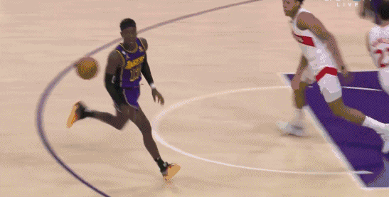 这还是湖人吗？里弗斯突破暴扣，拉塞尔追身3分，湖人队打停猛龙队。不得不说，在交易