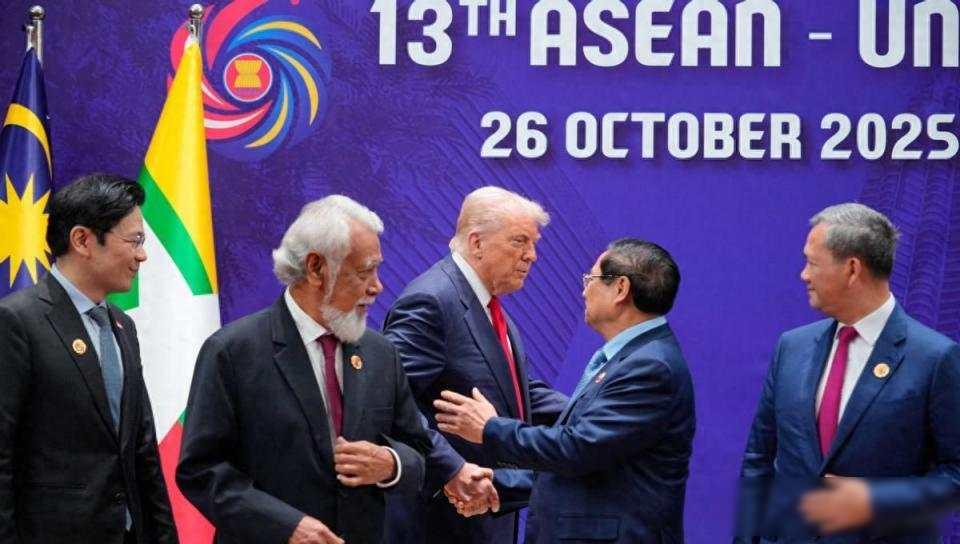 越南低头签协议，中美夹缝难呼吸，供应链悄悄换血

美国并没有给越南多少实际好处，