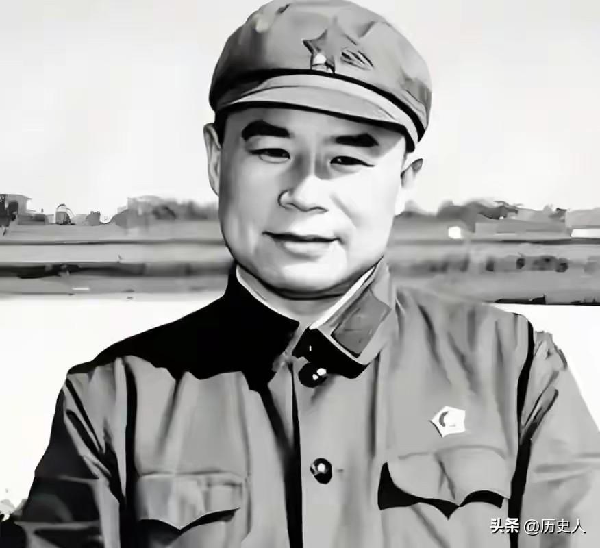 父母盼他一生温顺平安，他却改名近山、悍不畏死，成二野最疯猛将
 
湖北黄安，19