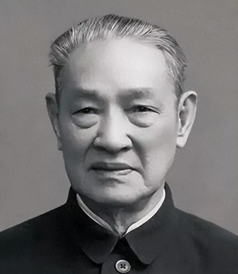 1968年程潜逝世追悼会现场，他妻子向周总理鼓起勇气提问：程潜在历史上究竟属于什