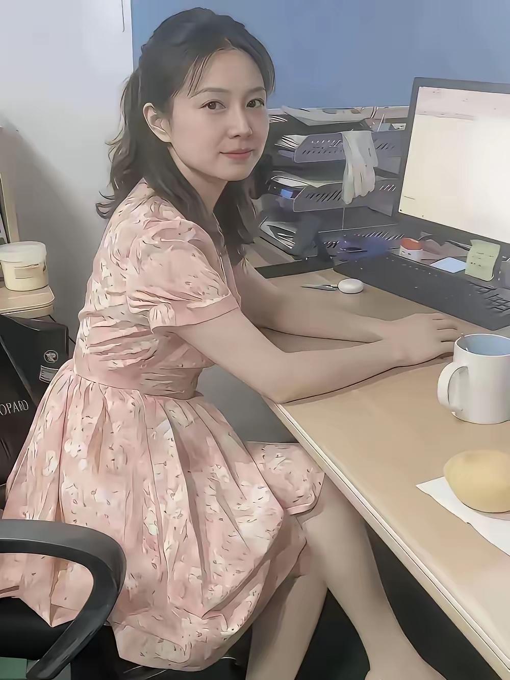 体制内，这个美女，是多大级别领导