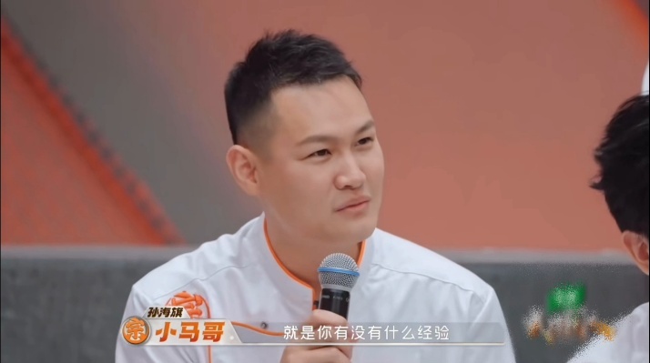 谁能拒绝杨超越这种“糊里糊涂”的成功学啊！选秀时为饭钱来，现在被问秘诀直接“发疯