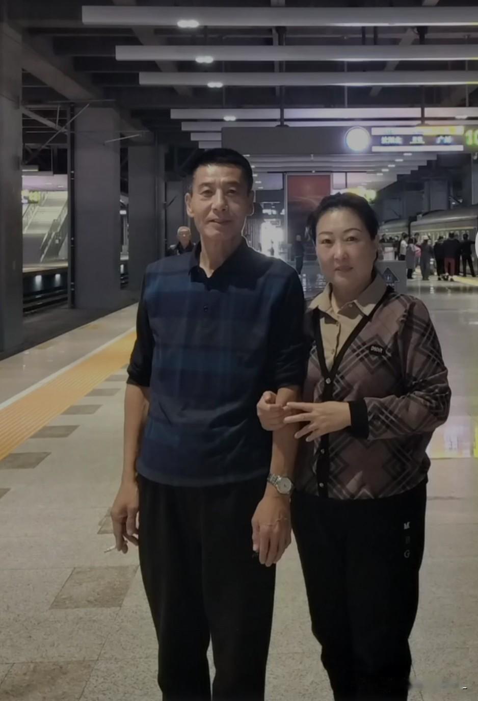 东北老太太的海南候鸟养老记
我的姐姐家在抚顺，今年66岁。姐姐和姐夫每年都会飞去