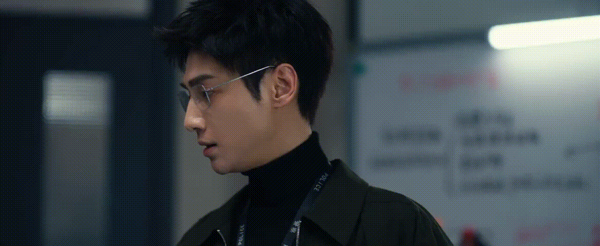 罗云熙的眼睛自带显微镜法医齐思哲靠一根纤维锁凶 论细节控破案就服齐思哲！罗云熙把