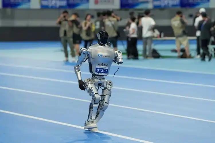 为什么说中国机器人大会让海外再破防？

2026北京世界机器人大会火热开幕，上千