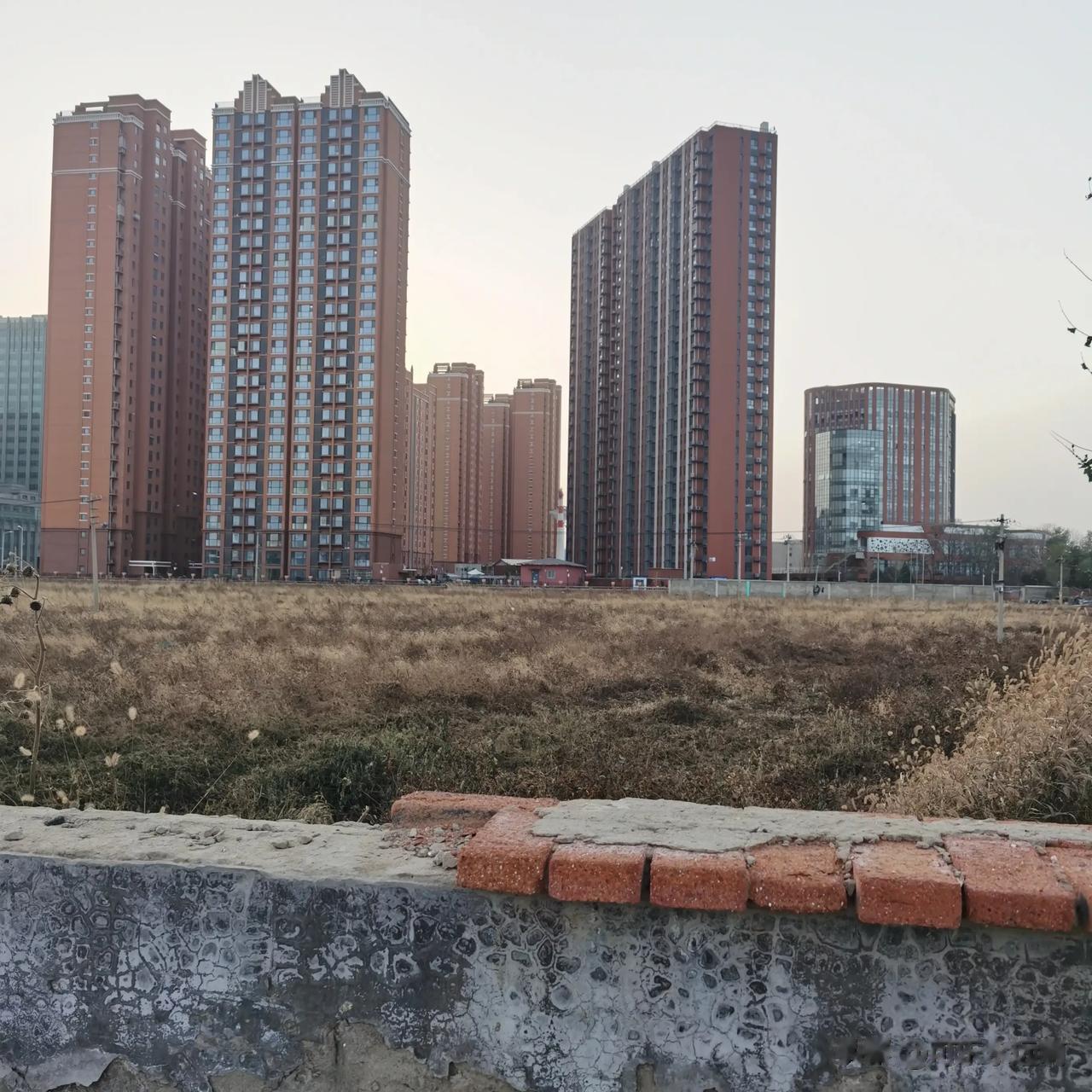 通州土桥，八通线东终点站。土桥旁建起环球影城 漕运古镇规划为设计小镇。现如今回调