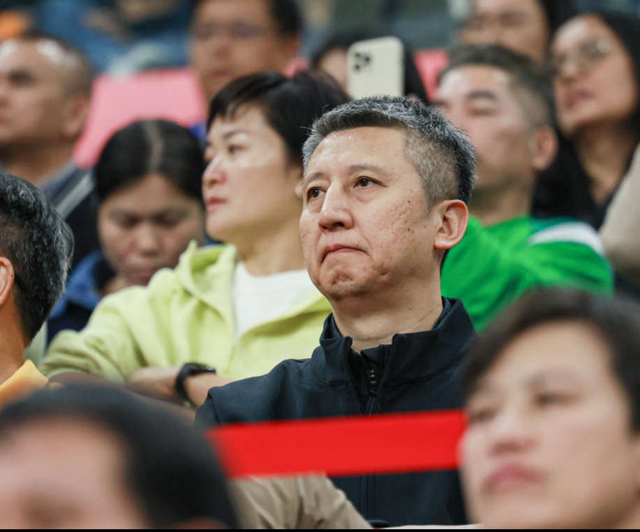 广东男篮vs同曦男篮 郭昊文42分6篮板8助攻，第四节最后差点绝杀广东。中国男篮