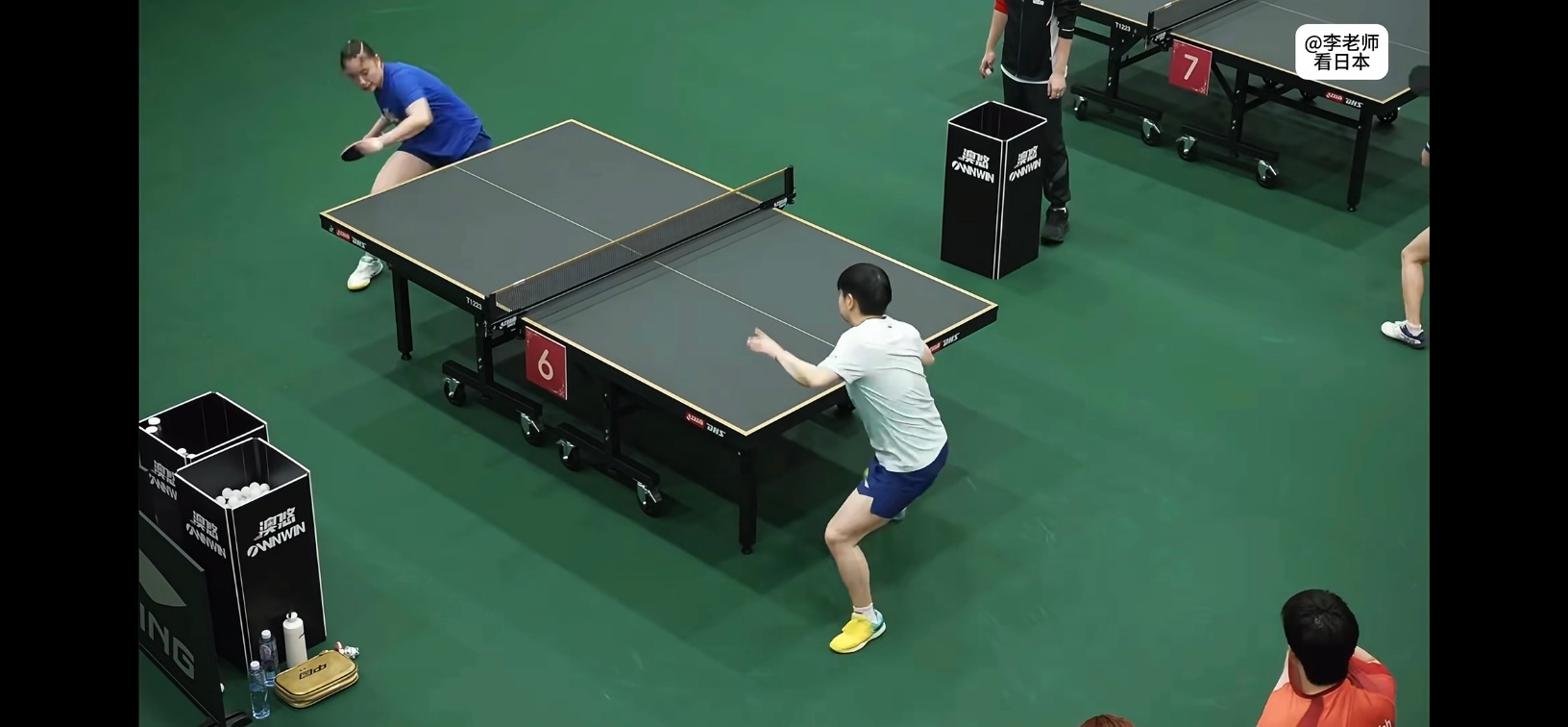 🐸丝，徐yi是某人专属陪练徐yi和亚亚练球的时候🐸丝我看不到看不到是来试探球