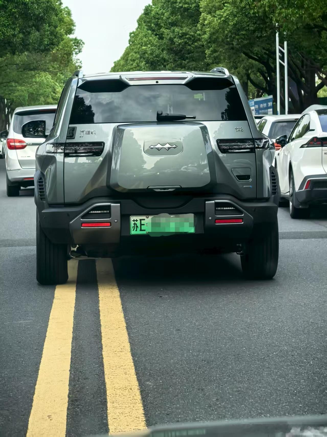 这是谁的钛3，闪亮亮的！很是帅气~[不愧是你] ​​​