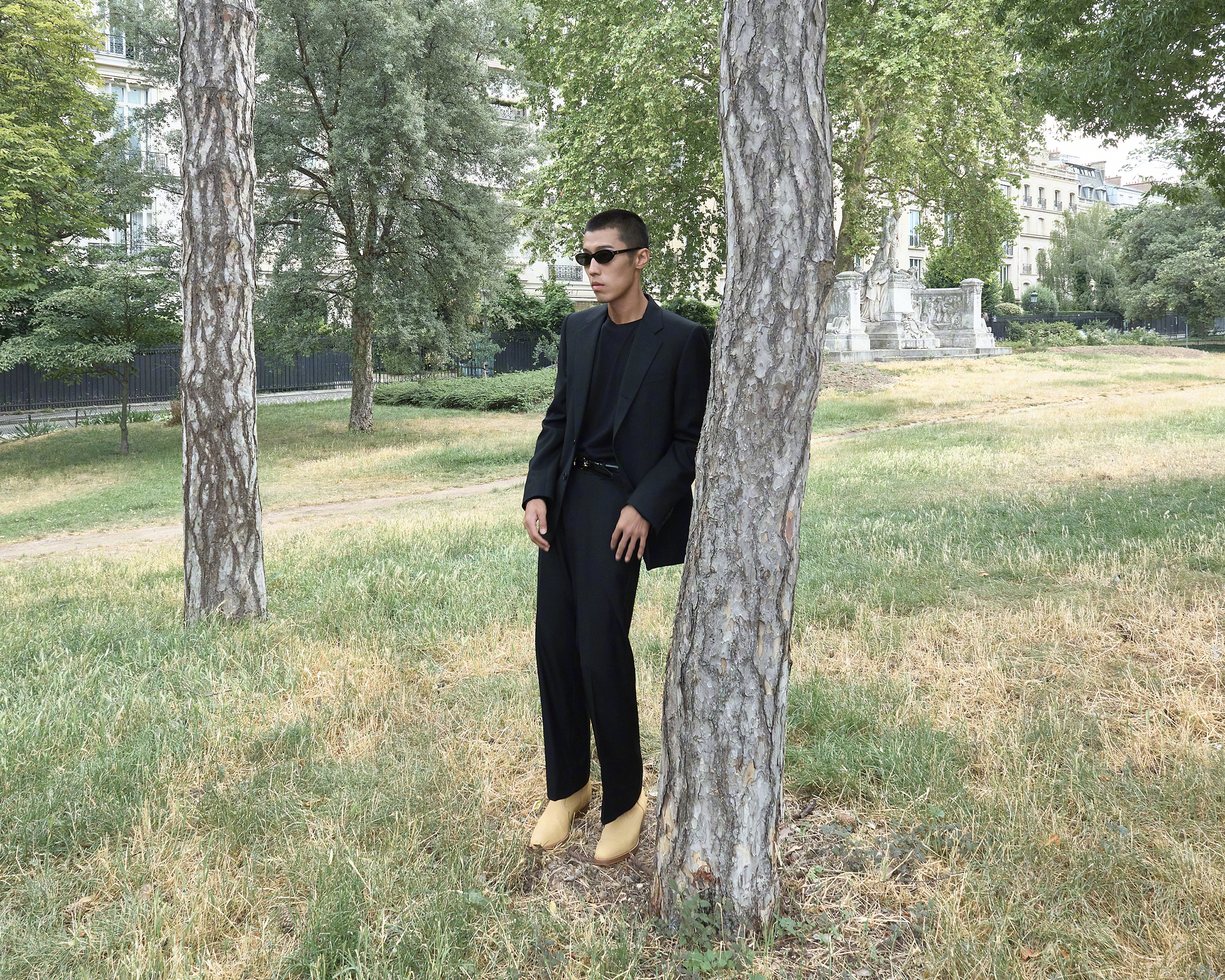 周游 in CELINE 🖤🤍🖤  作为品牌中国唯一受邀男星 亮相2027