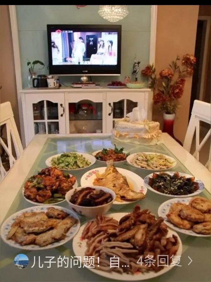 大过年的，表妹打电话说，她和儿媳妇又生气了，儿媳妇太过分了，再也不惯着儿媳妇了。