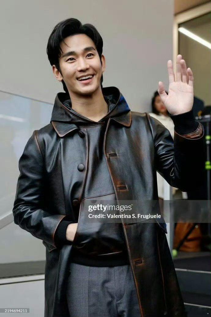 G社一出手就知有没有！！一个两个帅哥都从他手里拍过了😎 