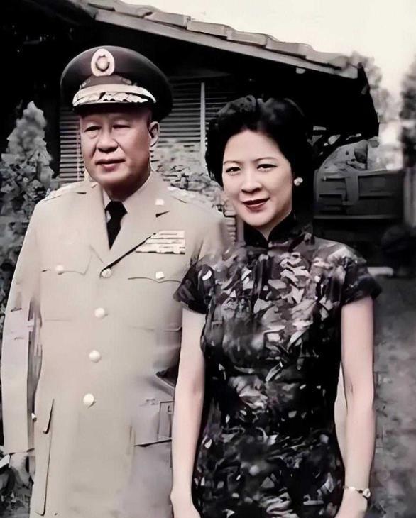 1986年，白崇禧的女儿悄悄返回大陆，在桂林小住数天后，她到前台结算住宿费，对方