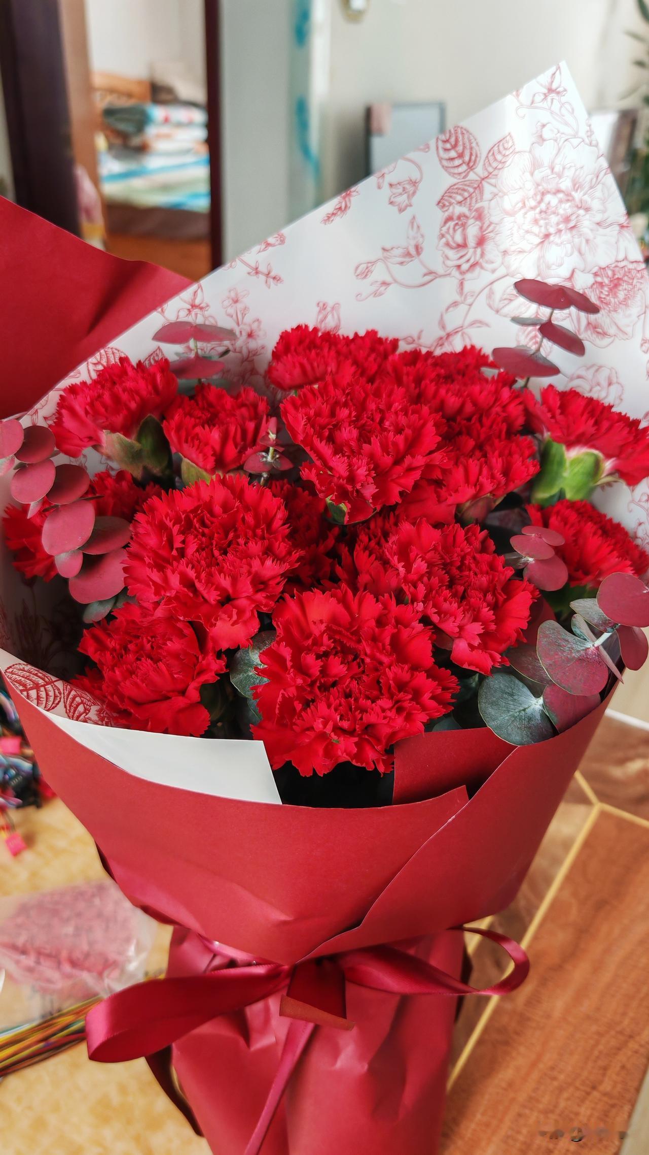 女人过了40岁你要这么吃，别犟这些东西能让你留住年轻的容颜，并且少生病

1. 