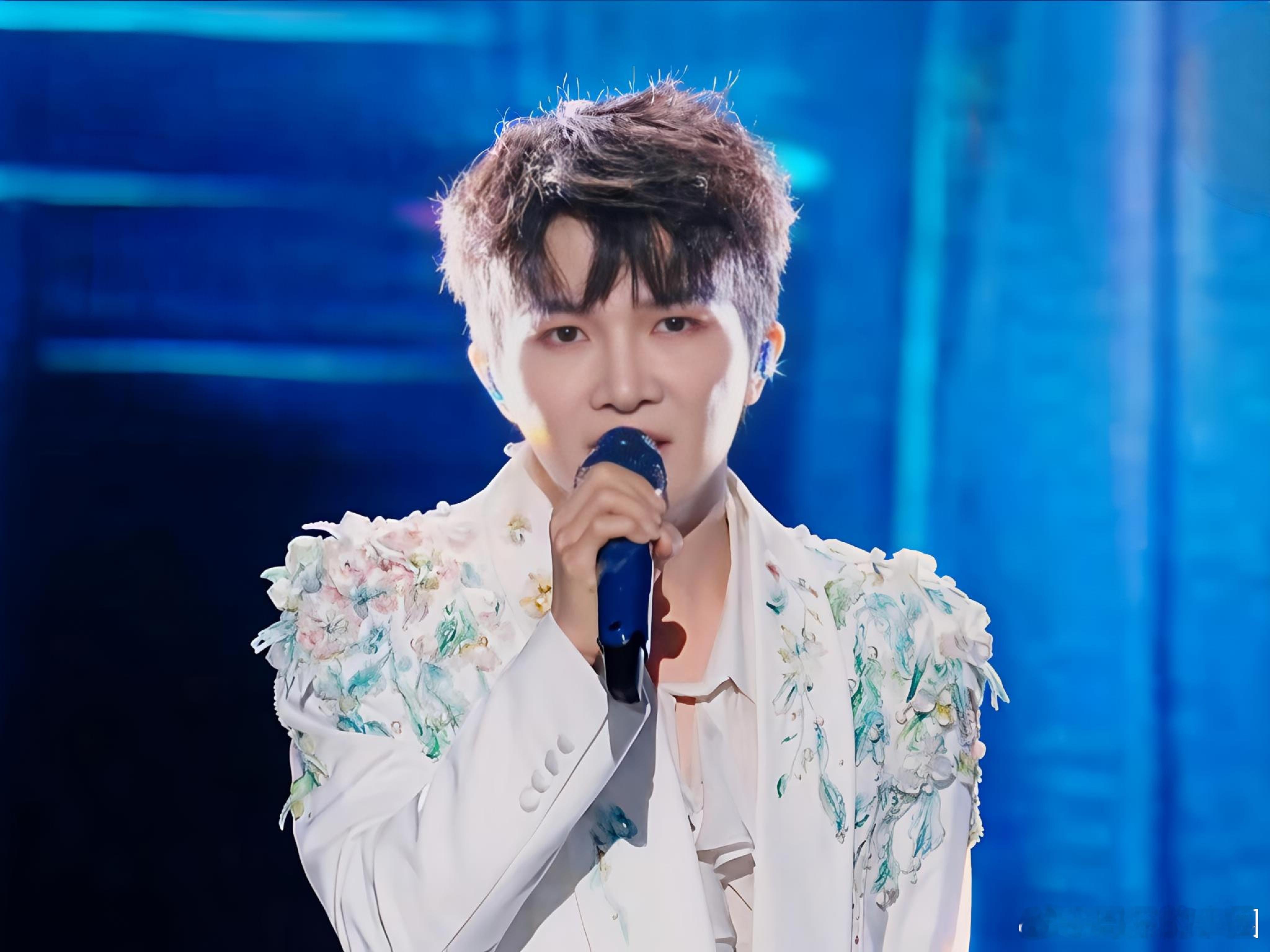 周深  周深反深代词实体专辑 【圈宝和米说上午好】当梦照进院墙，光落在故事这端，